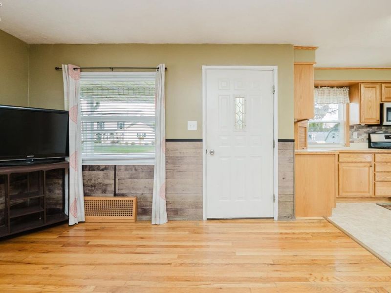 320 Goodrich Road, Bellevue, OH 44811 Photo 7