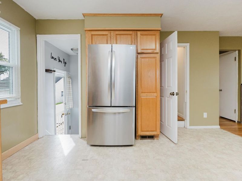 320 Goodrich Road, Bellevue, OH 44811 Photo 9