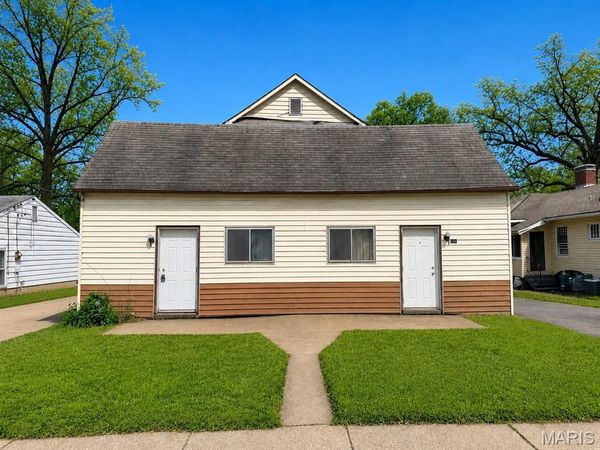 319 Saint Louis Avenue, Ferguson, MO 63135