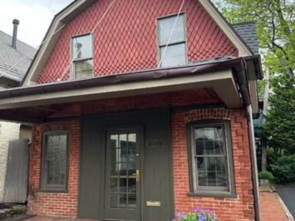 71 S MAIN STREET , DOYLESTOWN, PA 18901