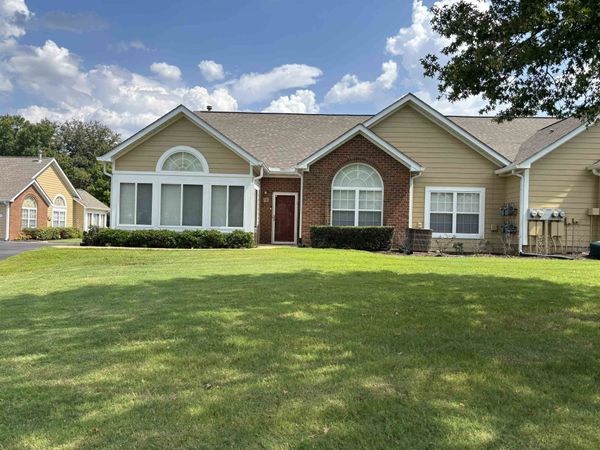 7462 APPLING CLUB CIR, Unit 134, Cordova, TN 38016