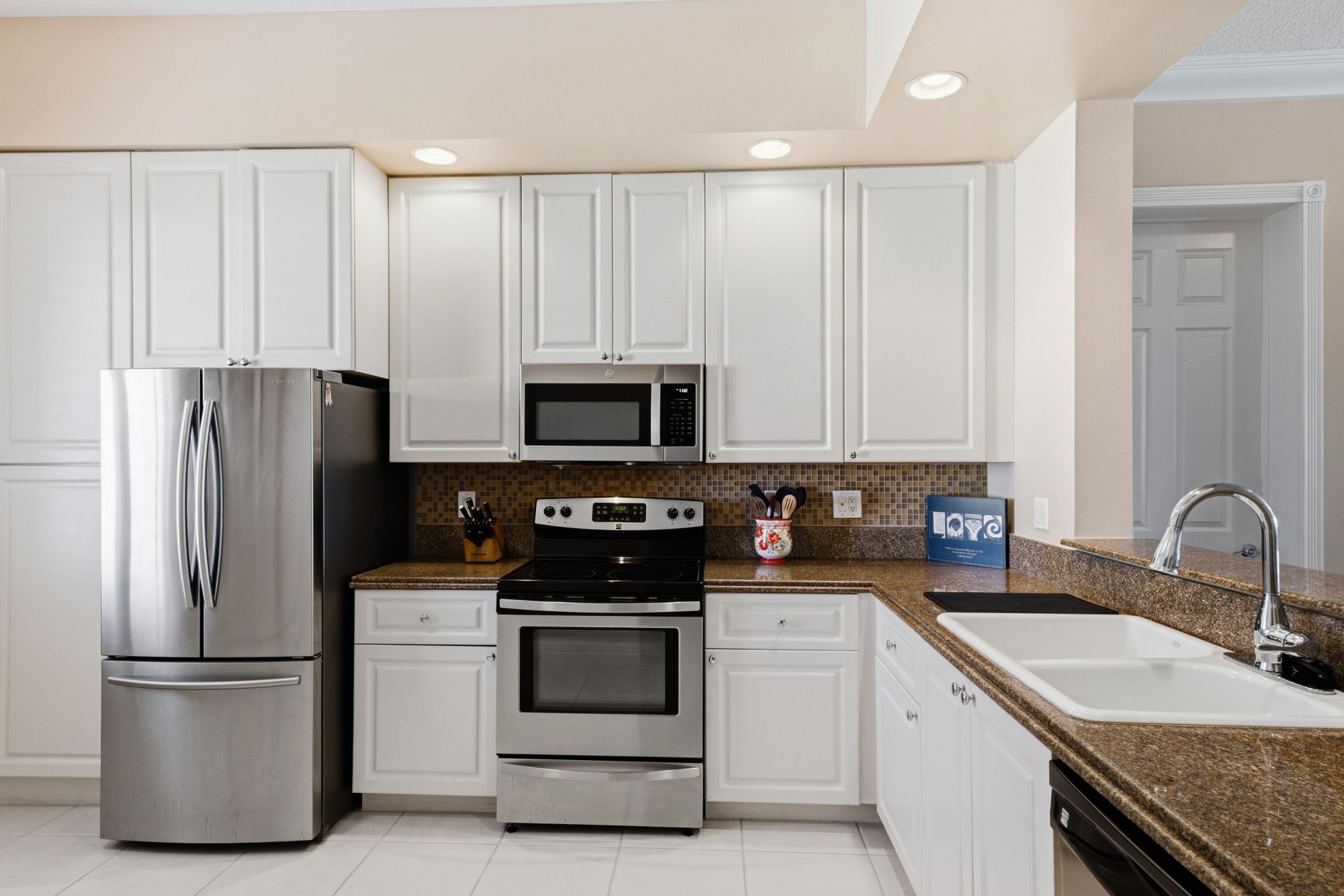 1 Harbour Isle Drive E, Unit PH04, Fort Pierce, FL 34949 Photo