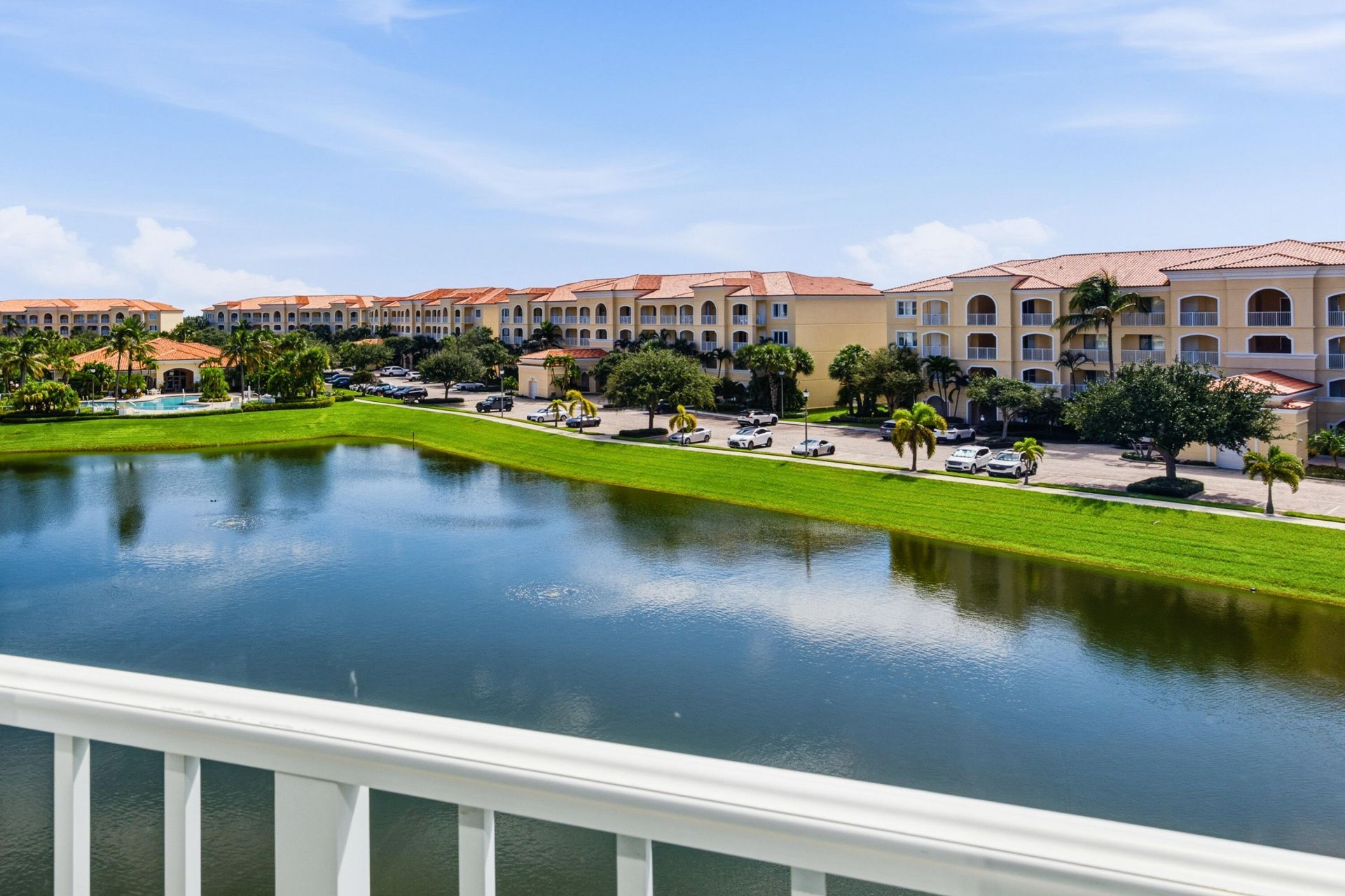 1 Harbour Isle Drive E, Unit PH04, Fort Pierce, FL 34949 Photo