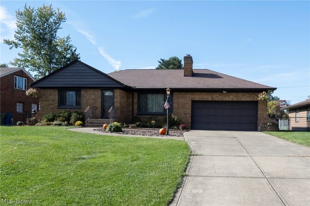6446 Big Creek Parkway, Parma Heights, OH 44130 Main Photo