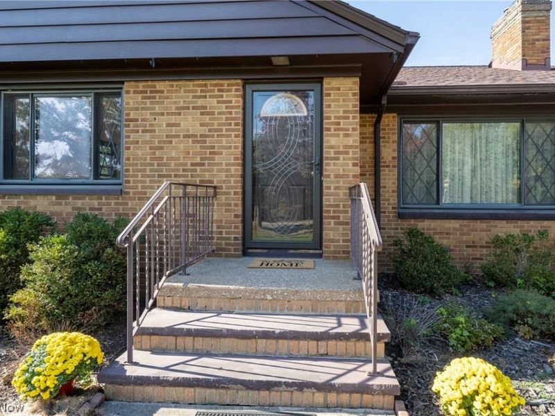 6446 Big Creek Parkway, Parma Heights, OH 44130 Photo 18