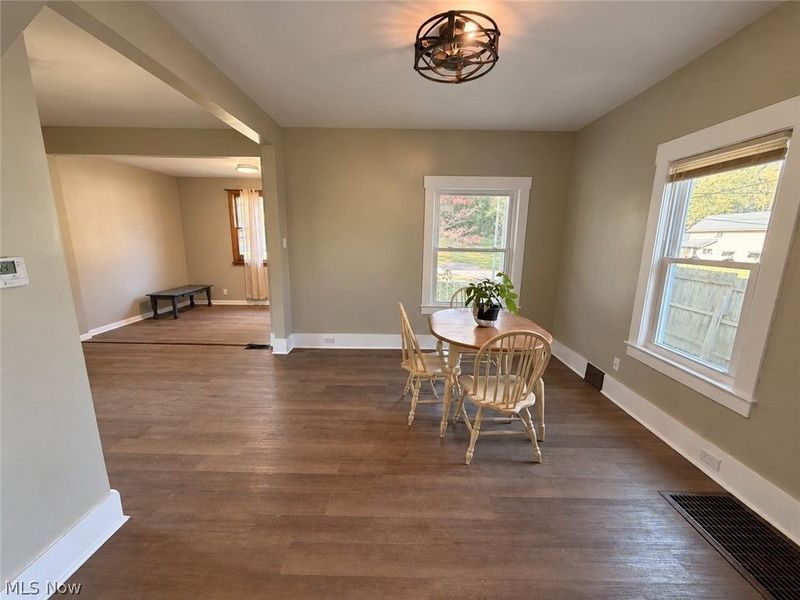 100 Perry Street, Struthers, OH 44471 Photo 6