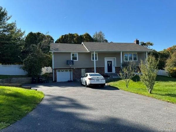 3317 Quinlan Street , Yorktown Heights, NY 10598