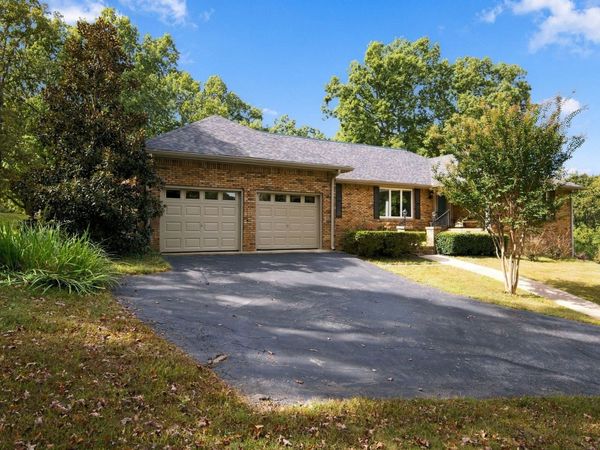 103 Kimberly Dr , Dickson, TN 37055