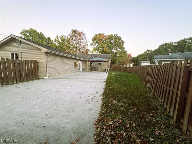 4532 Deopham Green Drive, Austintown, OH 44515 Photo 16