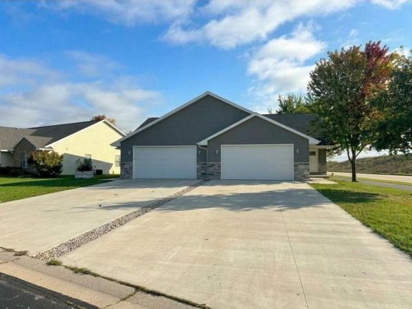 1587 DELTA DRIVE, Neenah, WI 54956
