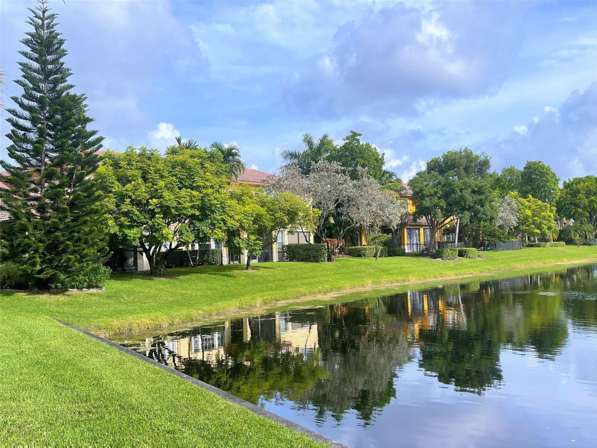 5780 NW 120th Avenue, Coral Springs, FL 33076 Photo
