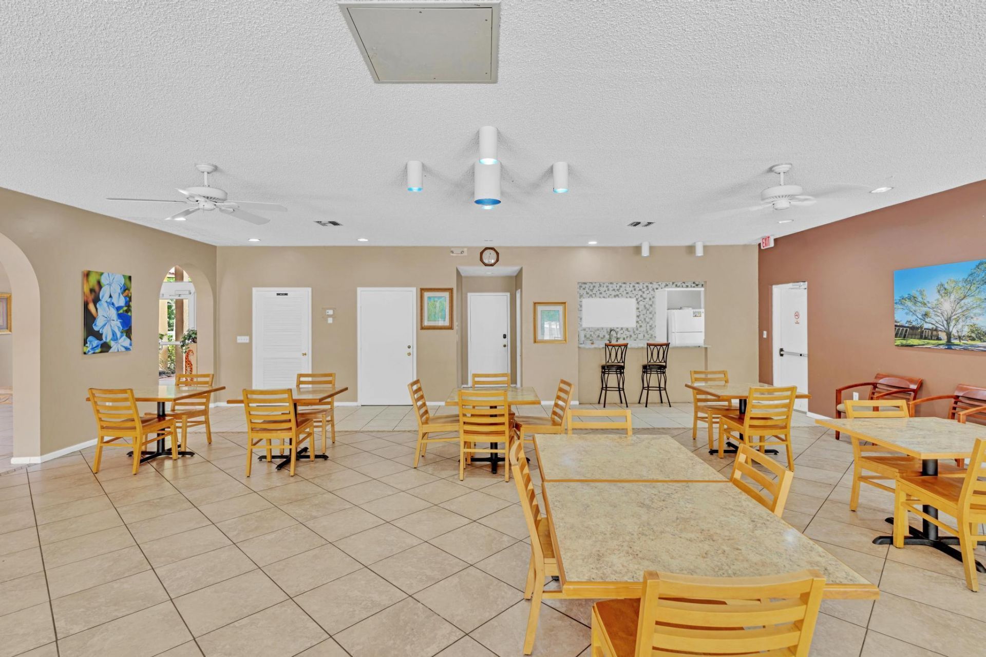 912 SW 9th Street Circle, Unit 105, Boca Raton, FL 33486 Photo