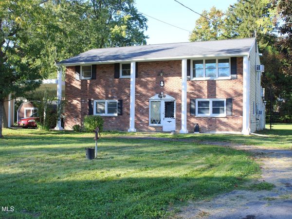 4 Greenway Drive, Glenville, NY 12302