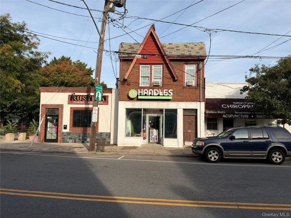 3 Nassau Boulevard , Garden City, NY 11530