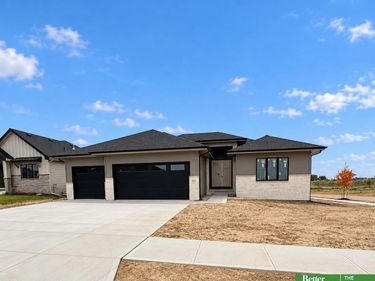 5924 N 198th Street, Elkhorn, NE 68022