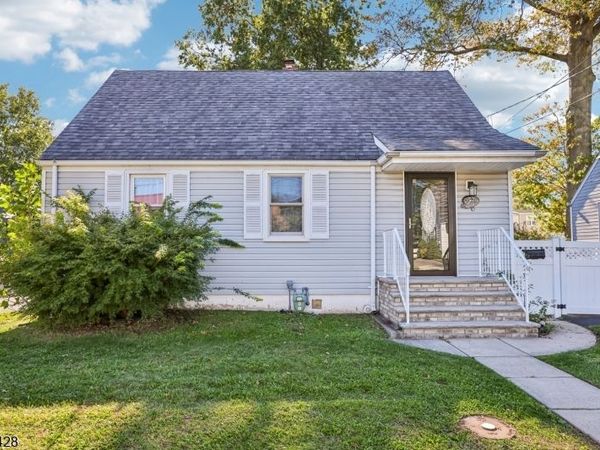 239 Bradford Ave, Linden, NJ 07036