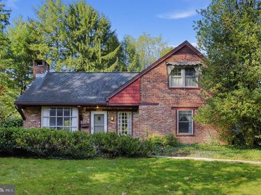 400 DICKINSON AVENUE, SWARTHMORE, PA 19081
