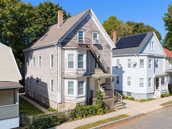 45 Pierce St, New Bedford, MA 02740
