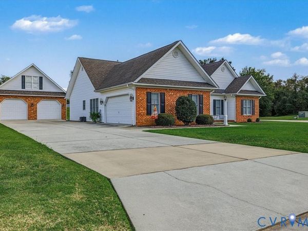 200 Lighthouse Pointe , Prince George, VA 23860