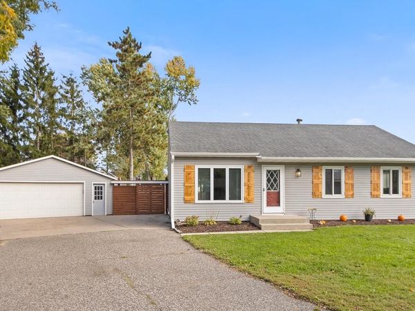 412 8th Street Circle, Prairie Du Sac, WI 53578