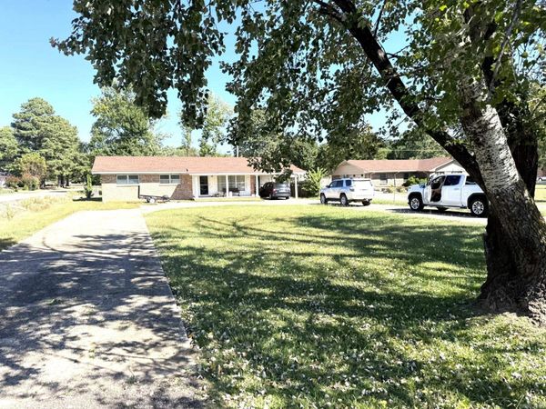 1602 E Main Street , Mountain View, AR 72560