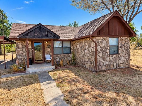 319 Division Street, Hydro, OK 73048