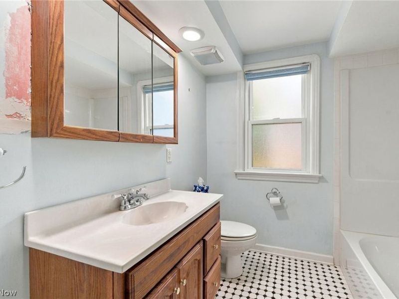 21580 Westwood, Fairview Park, OH 44126 Photo 13