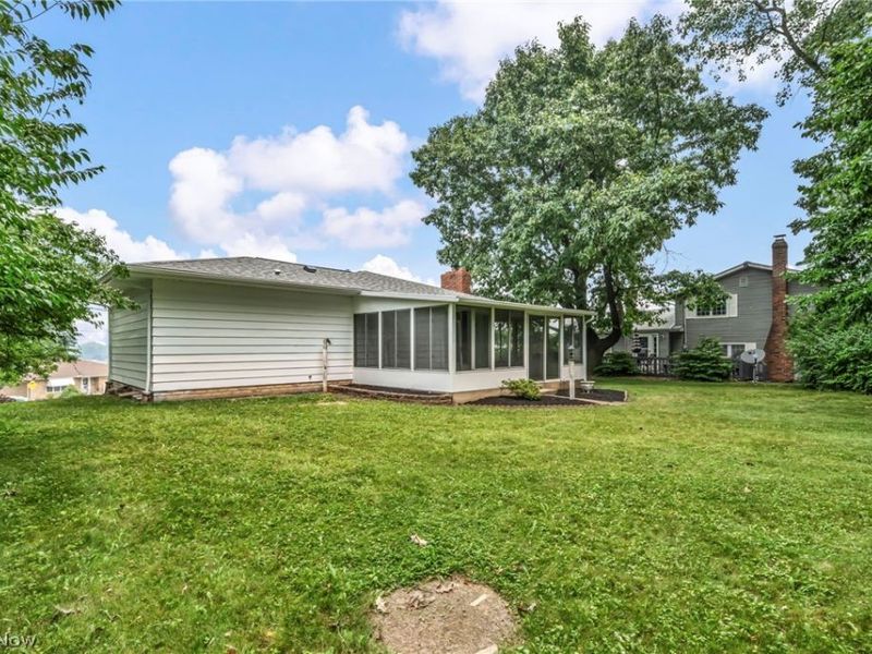 9497 Idlewood Drive, Brooklyn, OH 44144 Photo 23