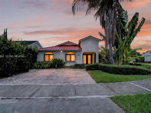3855 SW 149th Pl , Miami, FL 33185