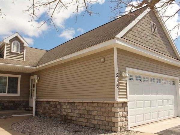 1516 Castle Drive, Unit 34, Petoskey, MI 49770