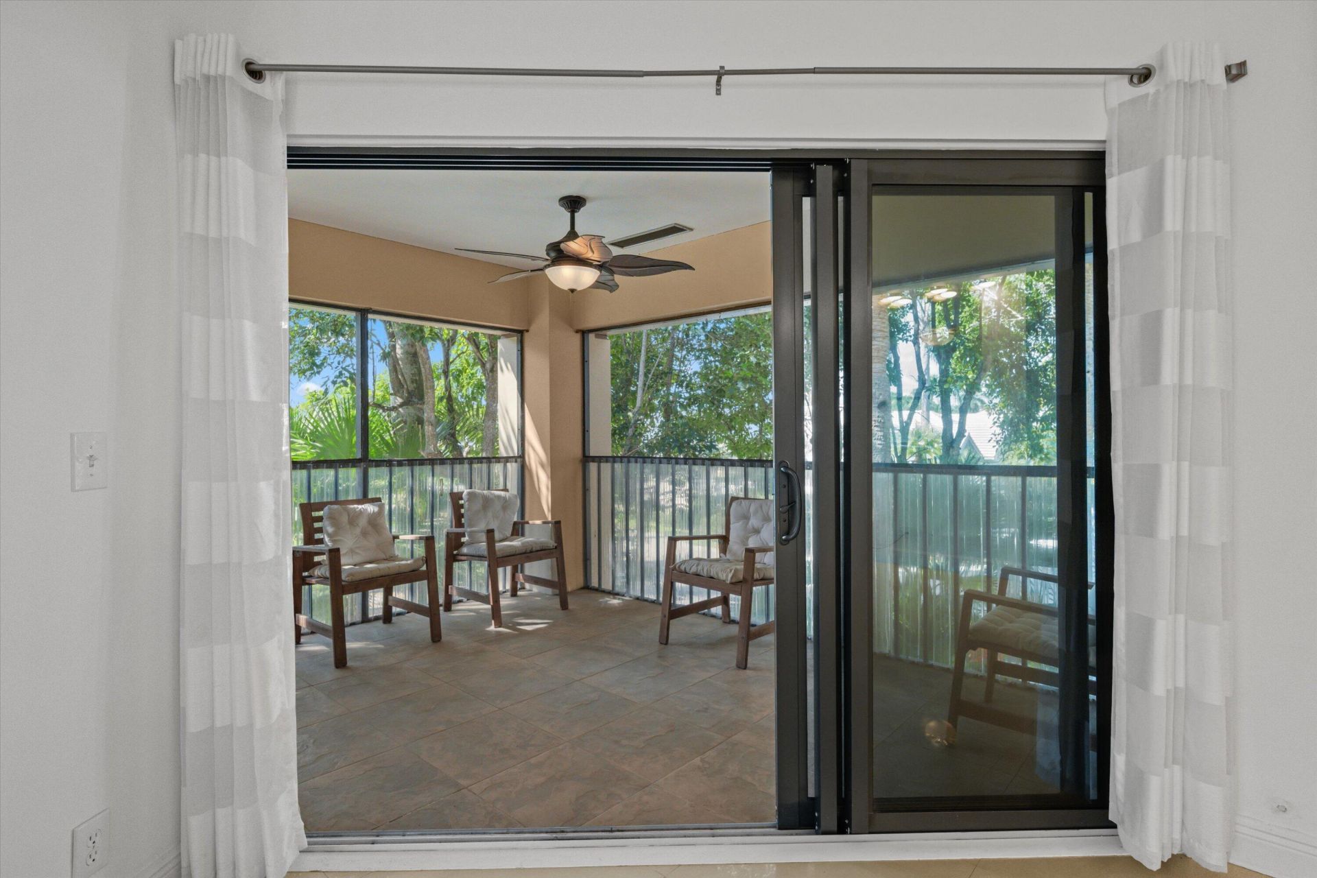 116 Waterview Drive, Unit 1160, Palm Beach Gardens, FL 33418 Photo