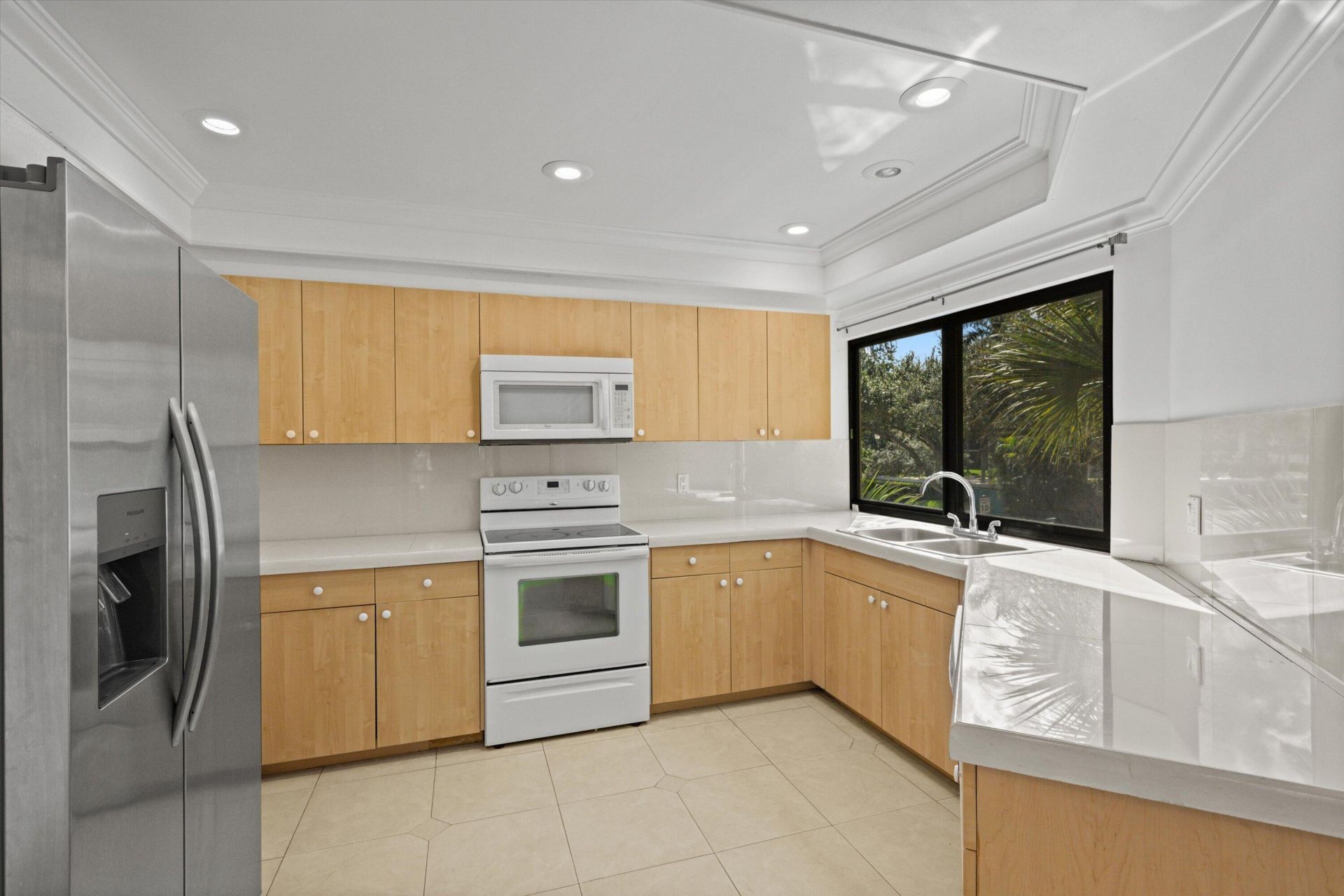 116 Waterview Drive, Unit 1160, Palm Beach Gardens, FL 33418 Photo