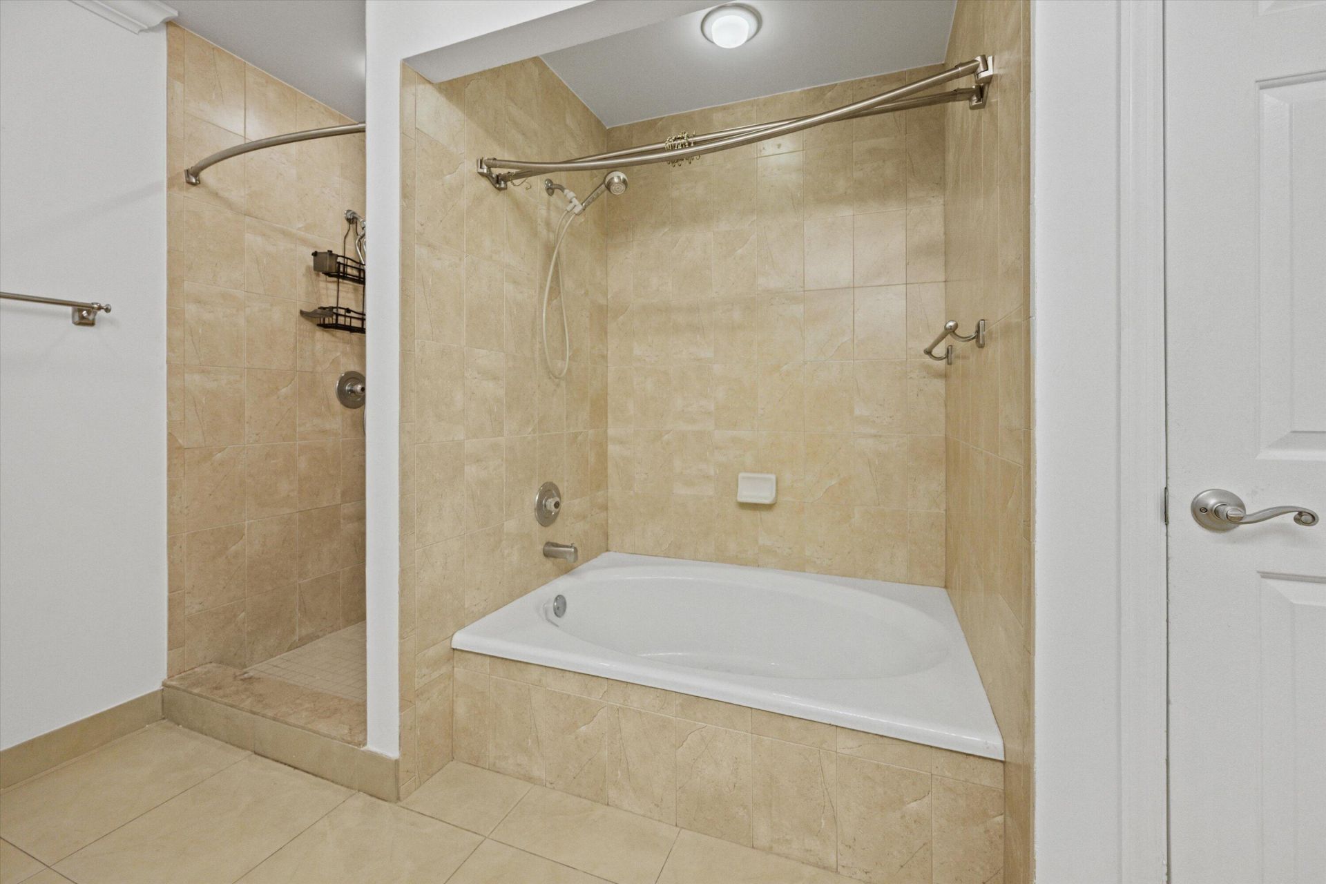116 Waterview Drive, Unit 1160, Palm Beach Gardens, FL 33418 Photo
