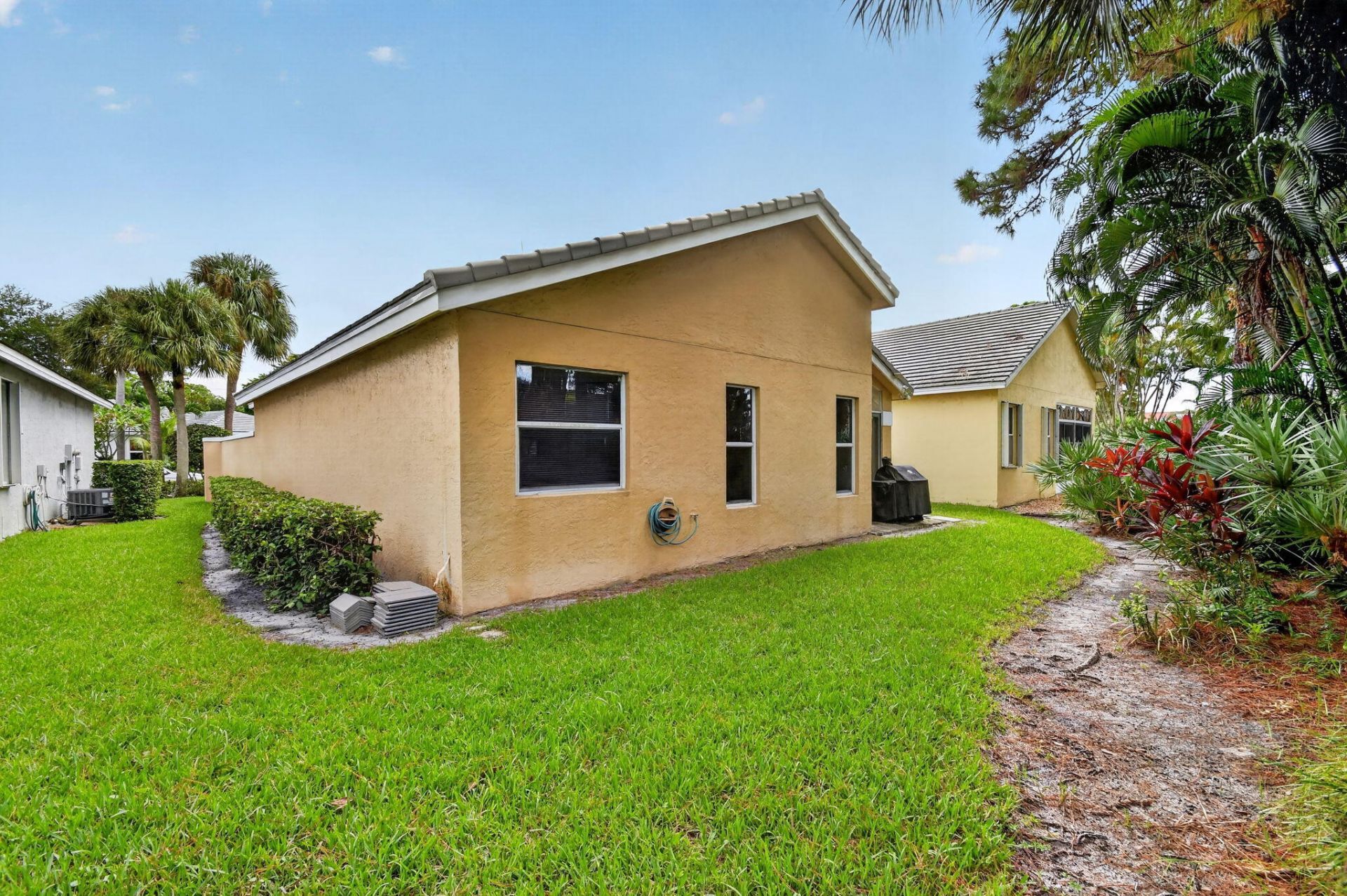 174 Harbor Lake Circle, Greenacres, FL 33413 Photo