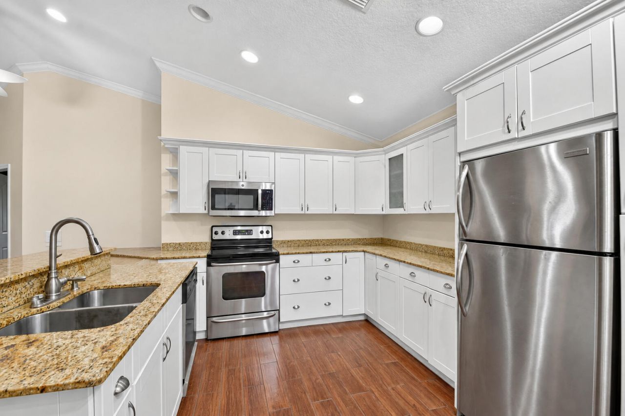 174 Harbor Lake Circle, Greenacres, FL 33413 Photo