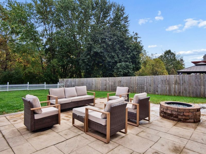 594 River Pebble Drive, Blacklick, OH 43004 Photo 42