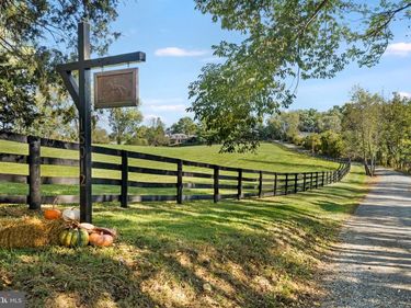 15012 CLOVER HILL ROAD, WATERFORD, VA 20197