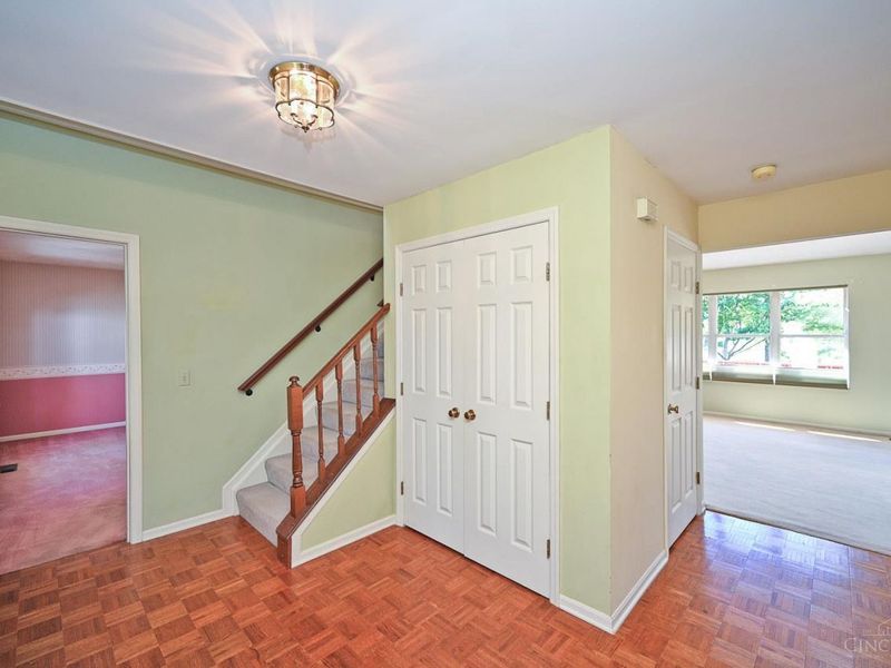 7011 Tradewind Court, Hamilton Township, OH 45039 Photo 6