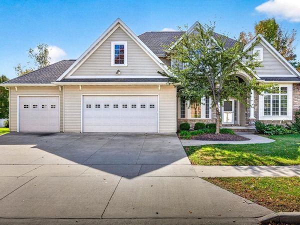 309 E WENTWORTH LANE, Appleton, WI 54913