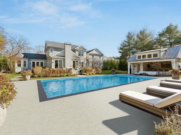 19 Brushy Neck Lane , Westhampton, NY 11977