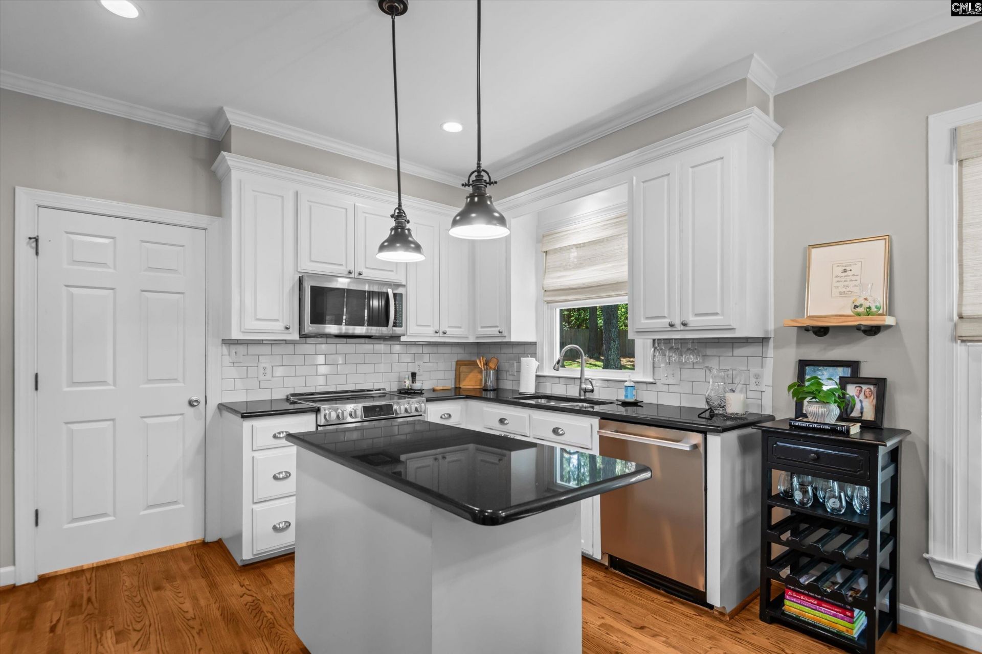 309 Bridgecreek Drive  Photo 12
