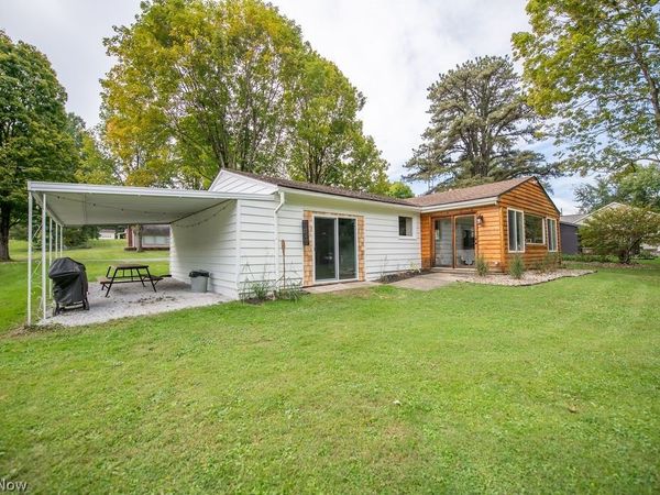 6109 Vale View Drive SW, Sherrodsville, OH 44675