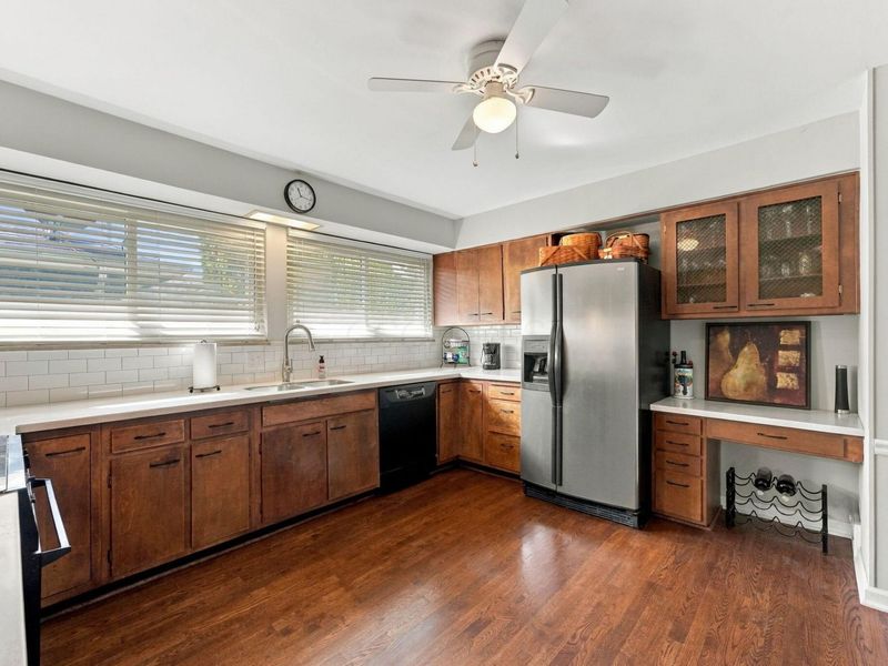 645 S Kellner Road, Columbus, OH 43209 Photo 10