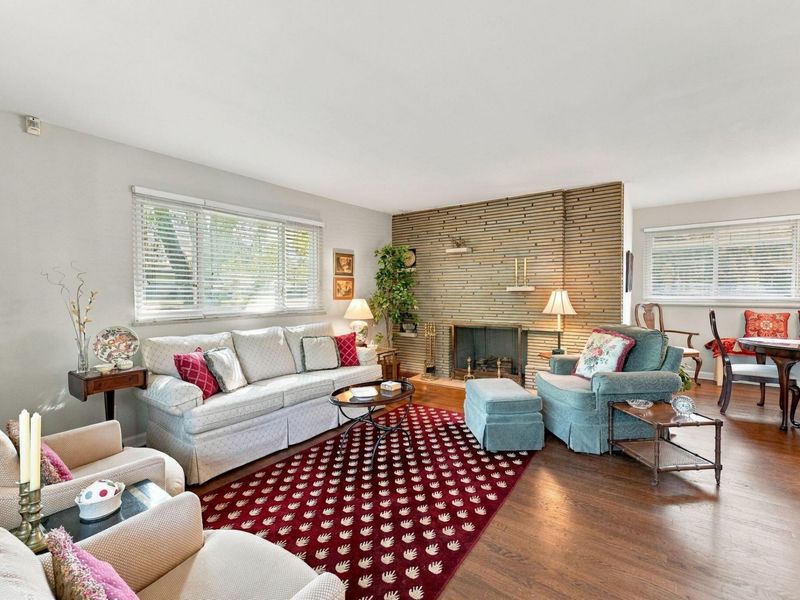645 S Kellner Road, Columbus, OH 43209 Photo 5