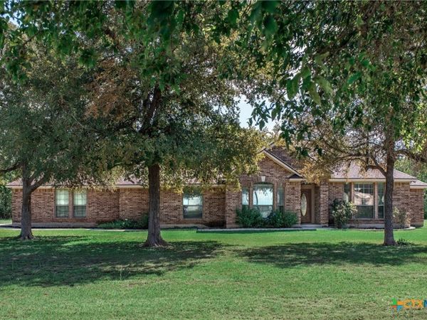 213 Deerslayer, Seguin, TX 78155