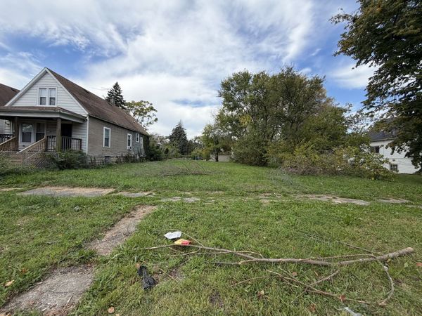 10744 S Perry Avenue , Chicago, IL 60628