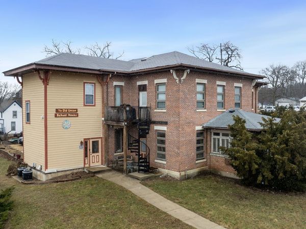 709 Franklin Street , Oregon, IL 61061