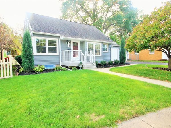 3530 19th Avenue , Moline, IL 61265