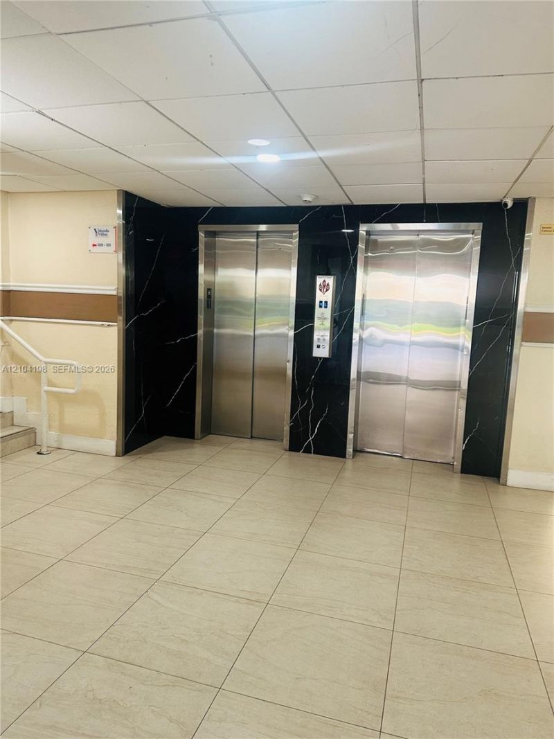 4550 NW 9th St, Unit 102E, Miami, FL 33126 Photo