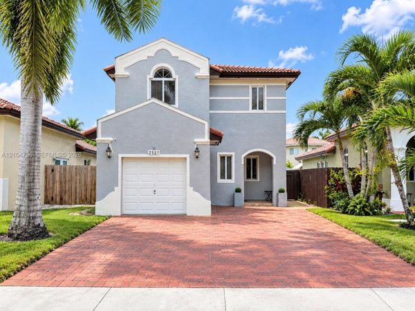 2521 NE 41st Ave , Homestead, FL 33033